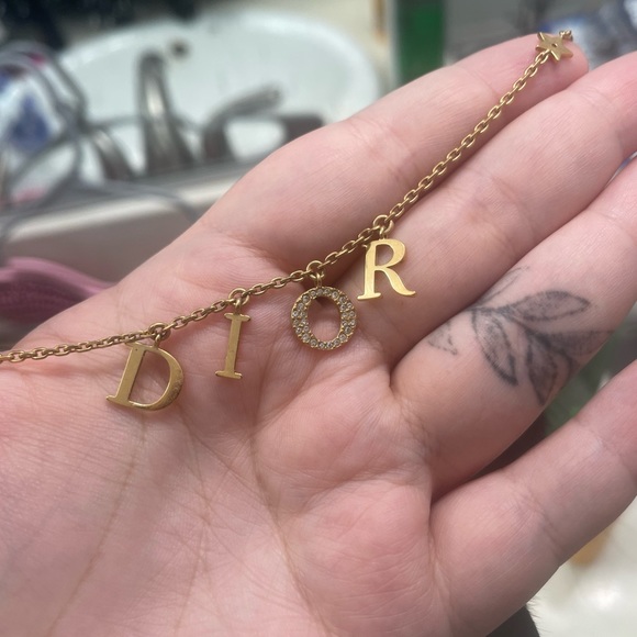 Dior Dio Evolution Necklace Gold - Picture 3 of 3